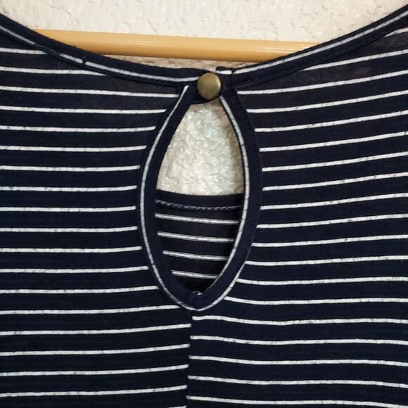 🔴3/$20 Daisy Navy White Striped Pants Romper Size L - Picture 10 of 13